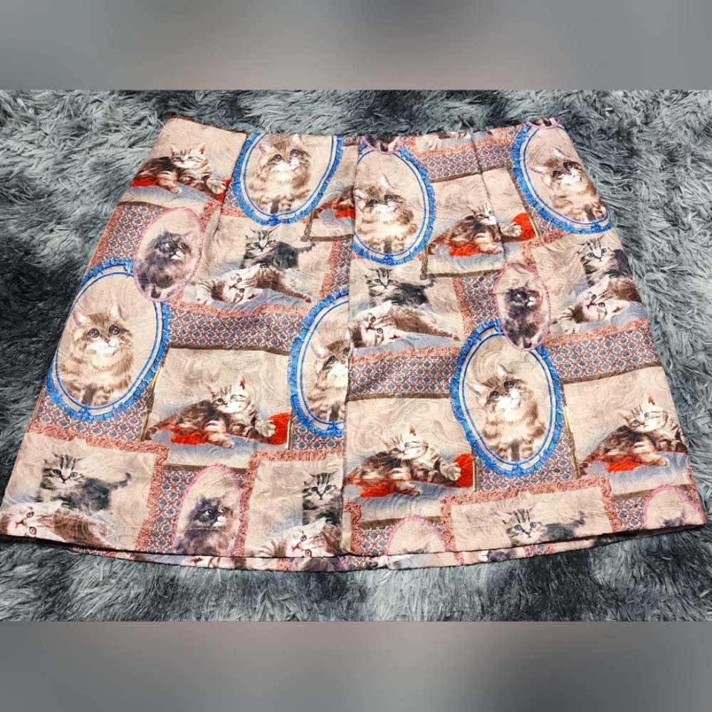 Cat print mini skirt